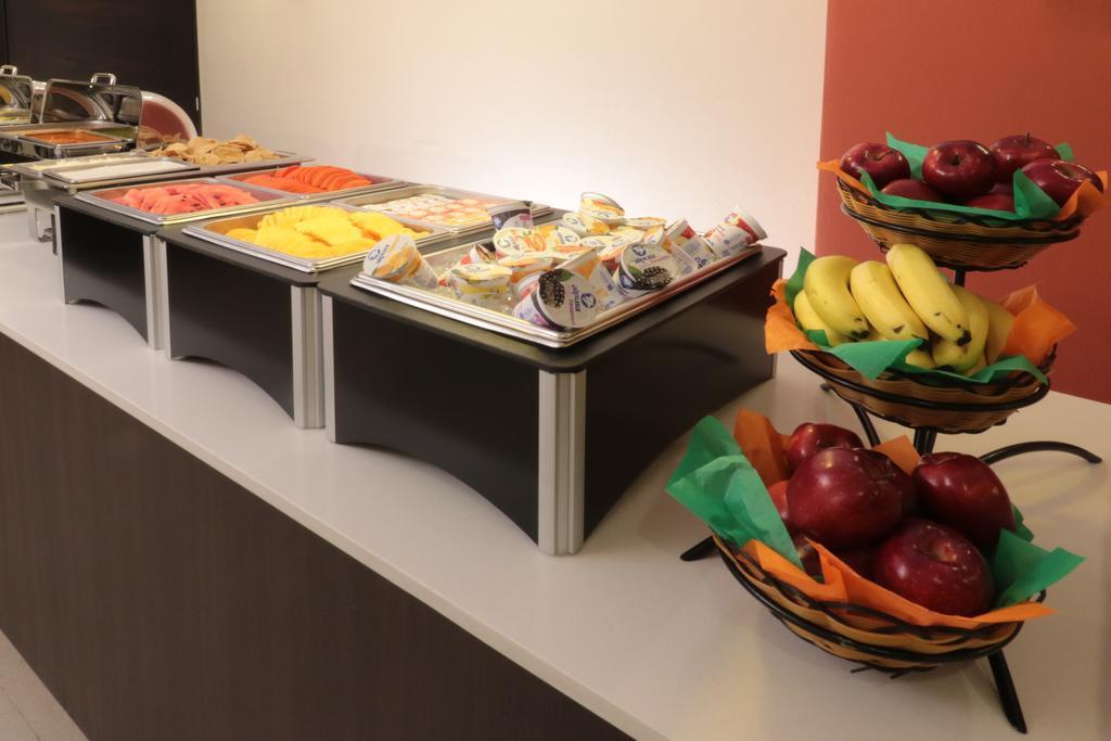 Comfort Inn San Luis Potosi Ngoại thất bức ảnh