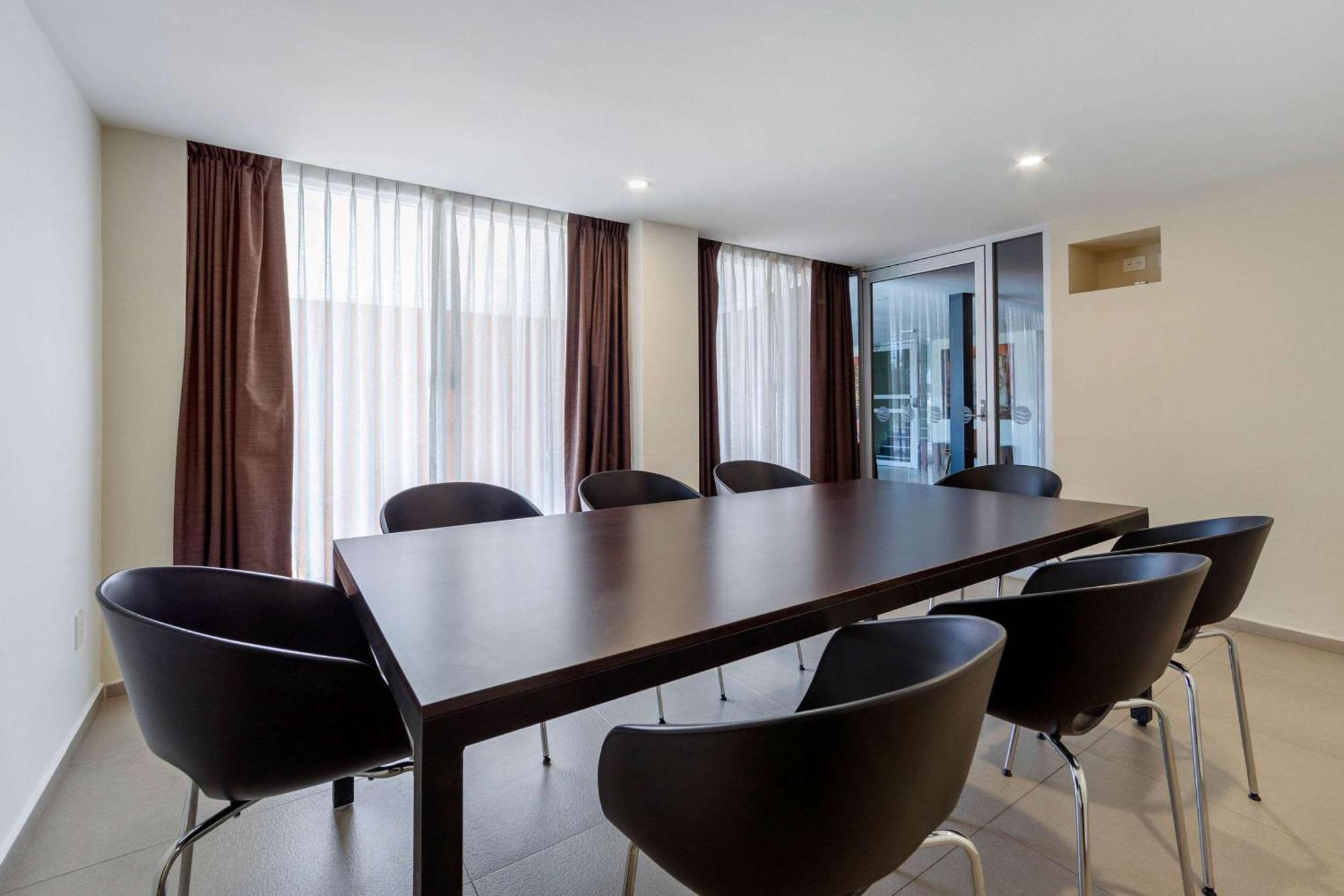 Comfort Inn San Luis Potosi Ngoại thất bức ảnh