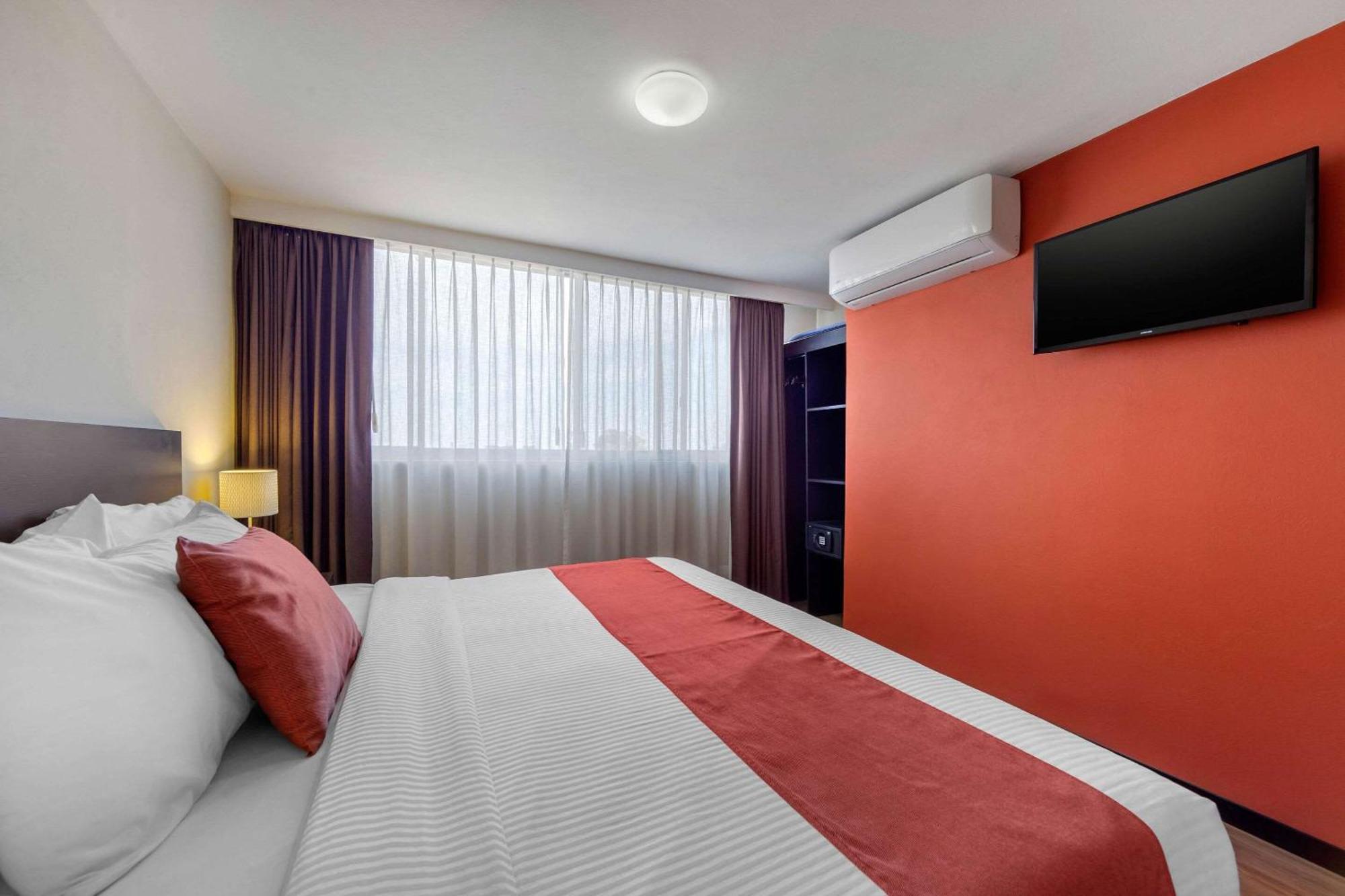 Comfort Inn San Luis Potosi Ngoại thất bức ảnh