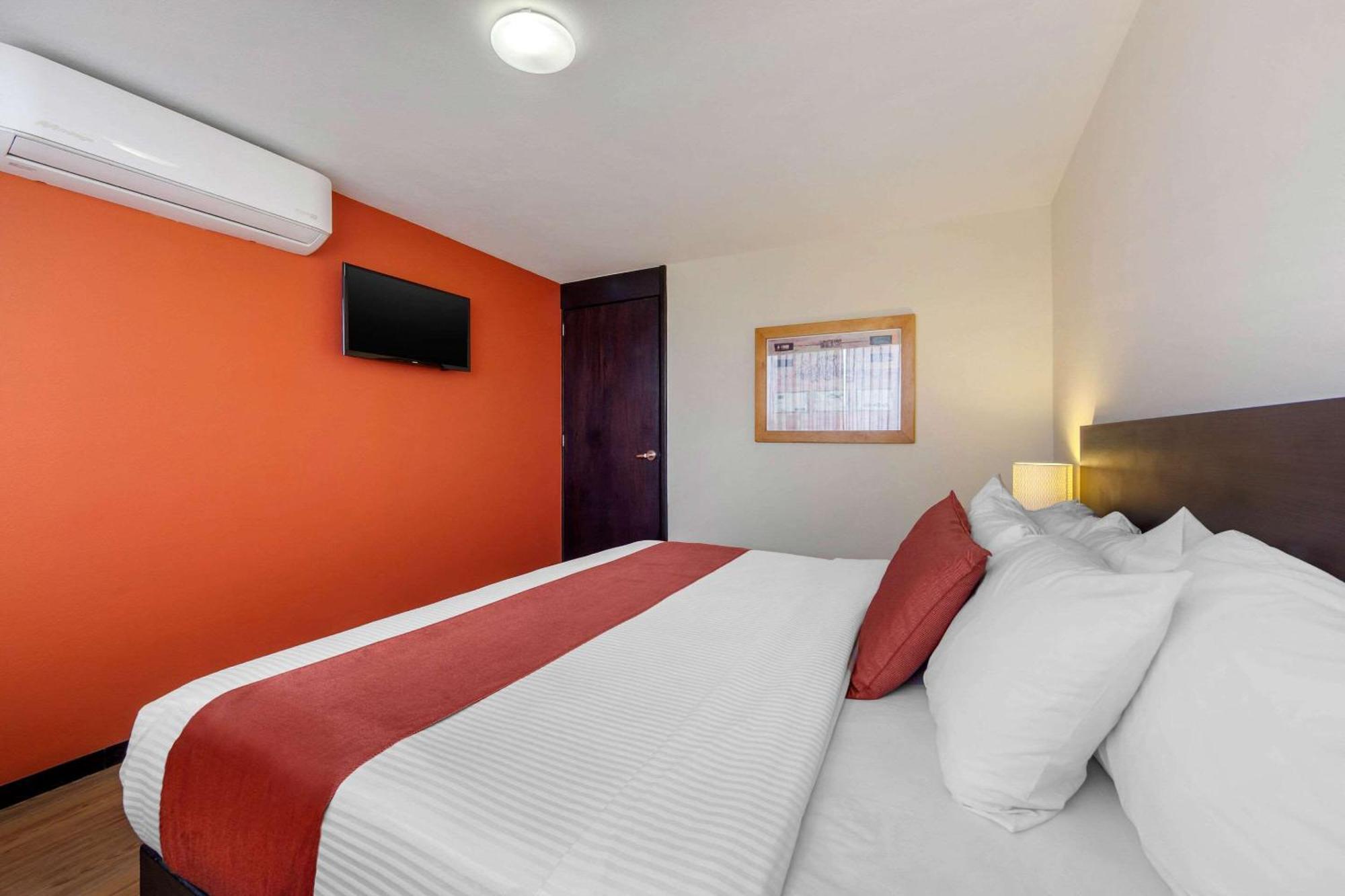 Comfort Inn San Luis Potosi Ngoại thất bức ảnh